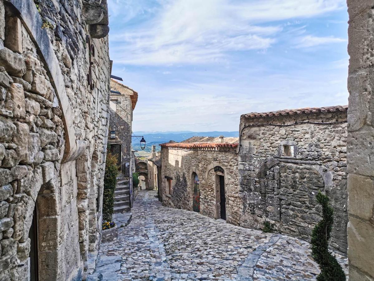 Les Cabanes De La Fontaine Lacoste  Esterno foto